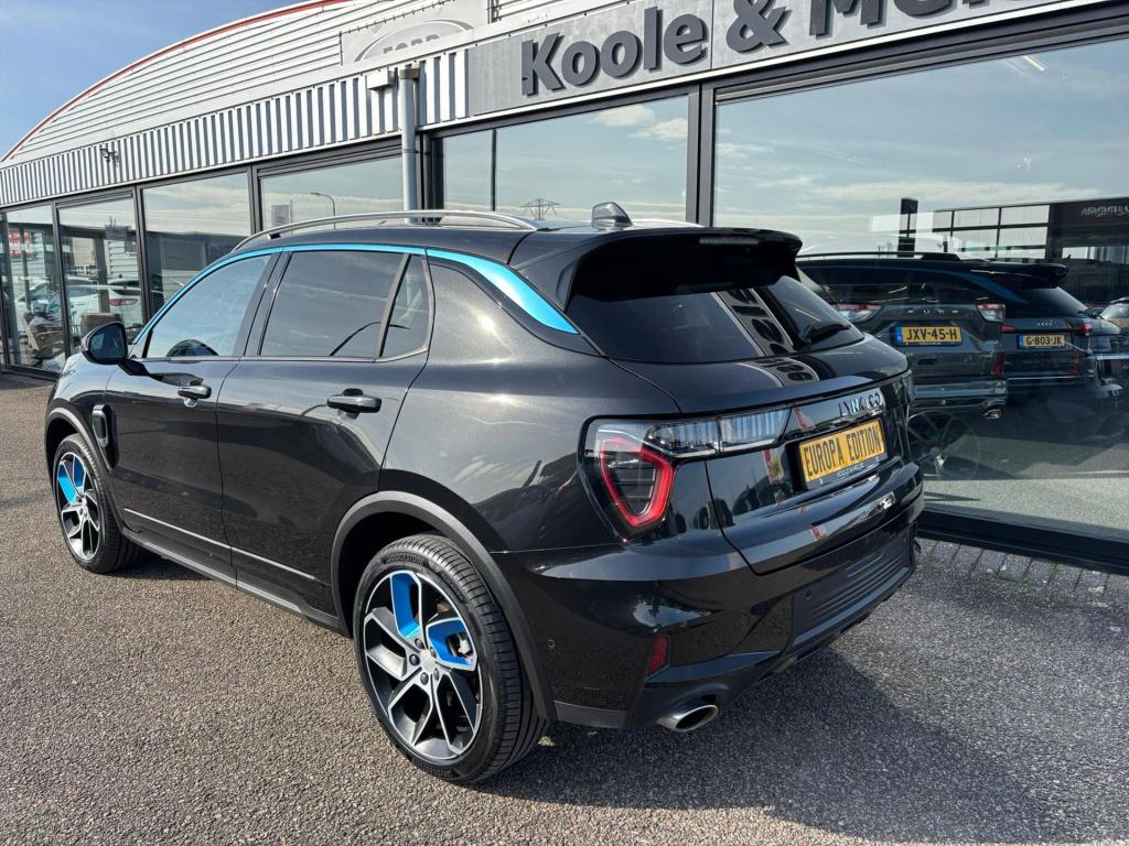 Lynk & Co 01 261pk phev, plug in hybrid , 360 camera, pano dak , cap play ,