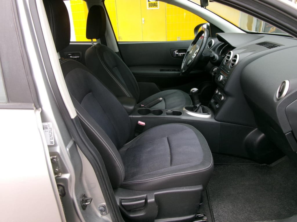 Nissan Qashqai 1.6 cvtc airco, cruise-contr., pdc, trekhaak
