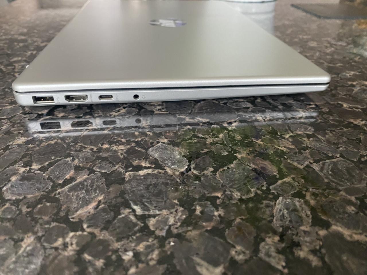 Hp laptop 14”