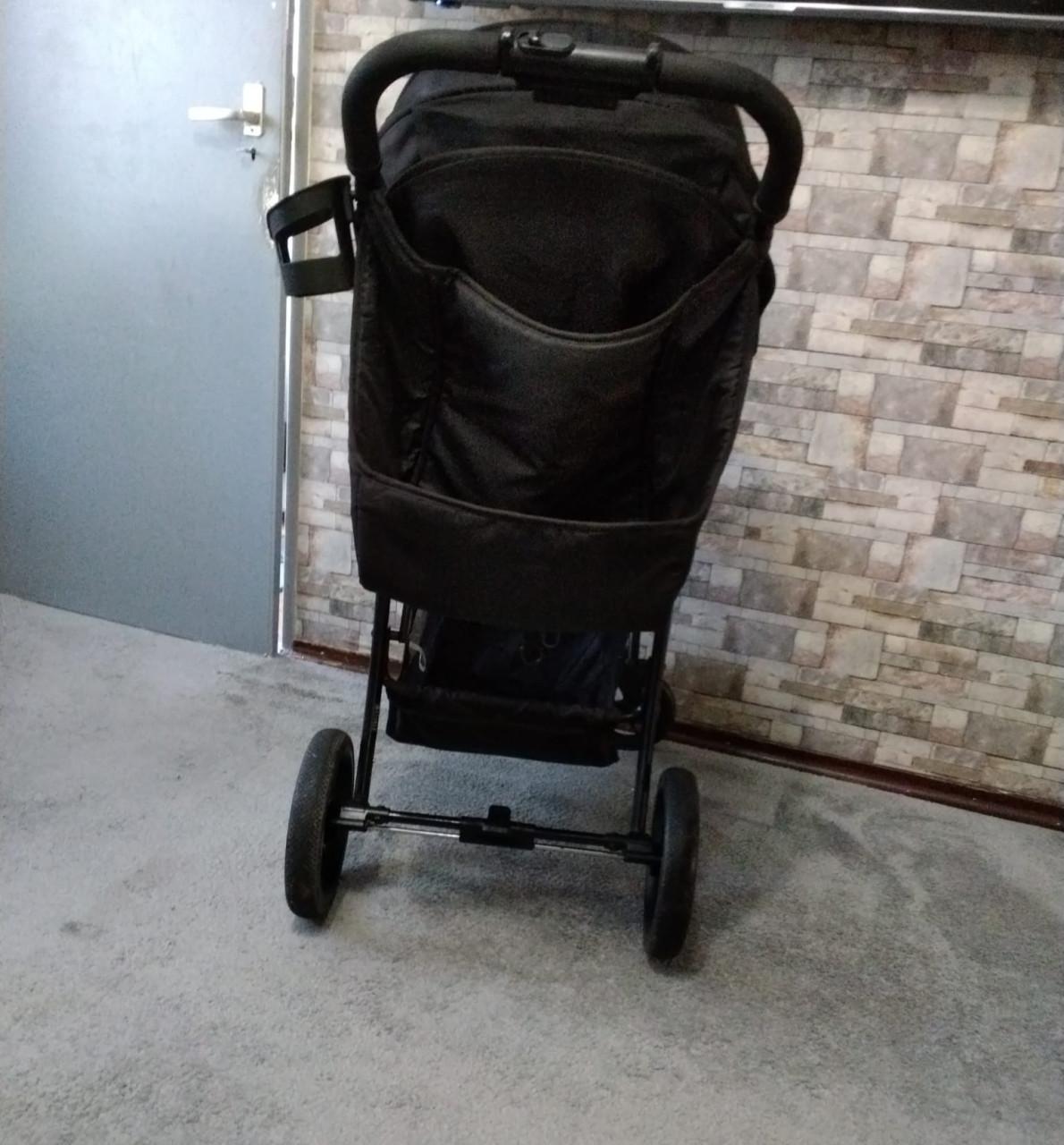 Kinderkraft buggy in prima staat