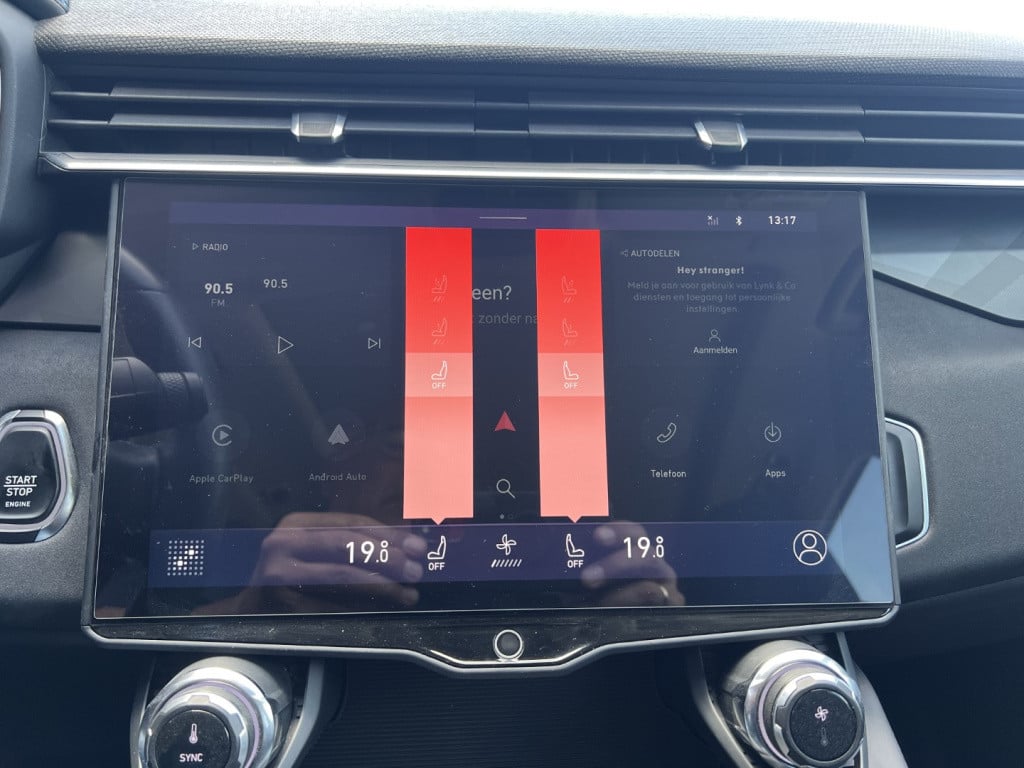 Lynk & Co 01 1.5 261pk plug in hybrid , panodak , carplay