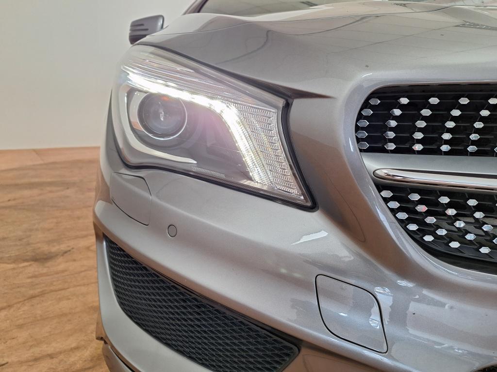 Mercedes-Benz Cla 180 ambition | amg