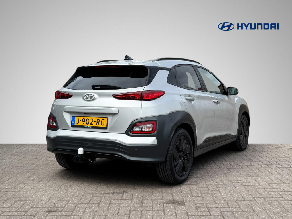 Hyundai Kona ev premium 64 kwh 3-fase lader | schuif-/kanteldak | navigatie