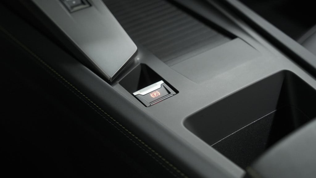 Peugeot 408 puretech gt 130 eat8 | camera | elektrisch bedienbare achterkle