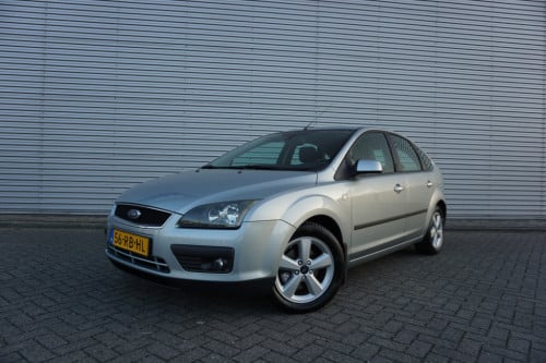 Ford Focus 1.6-16v first edition airco / elektr. ramen / lm velgen / trekha