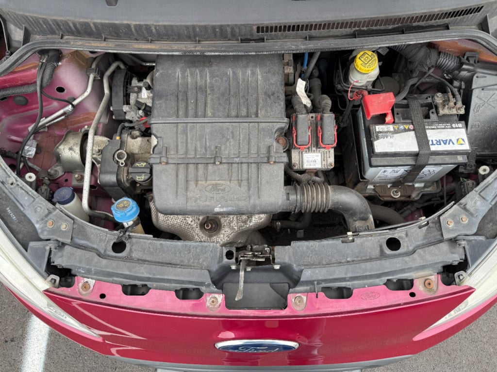 Ford KA 1.2 - titanium - airco