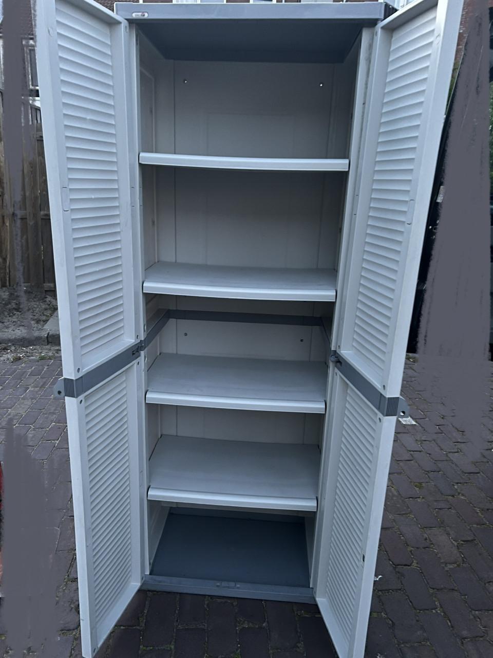 Tuin/berging/schuur Opbergkast 180x68x40 cm.  HBD. kunststof