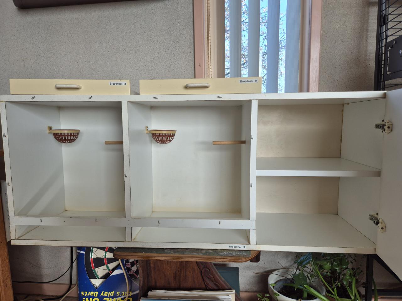 Twee broedkooien (wit)