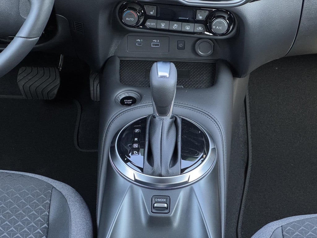 Nissan Juke 1.6 hybrid n-connecta cold pack