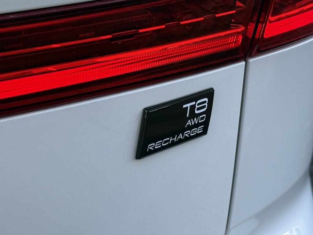 Volvo XC60 t8 390pk recharge r-design| panodak| luchtvering| trekhaak| came