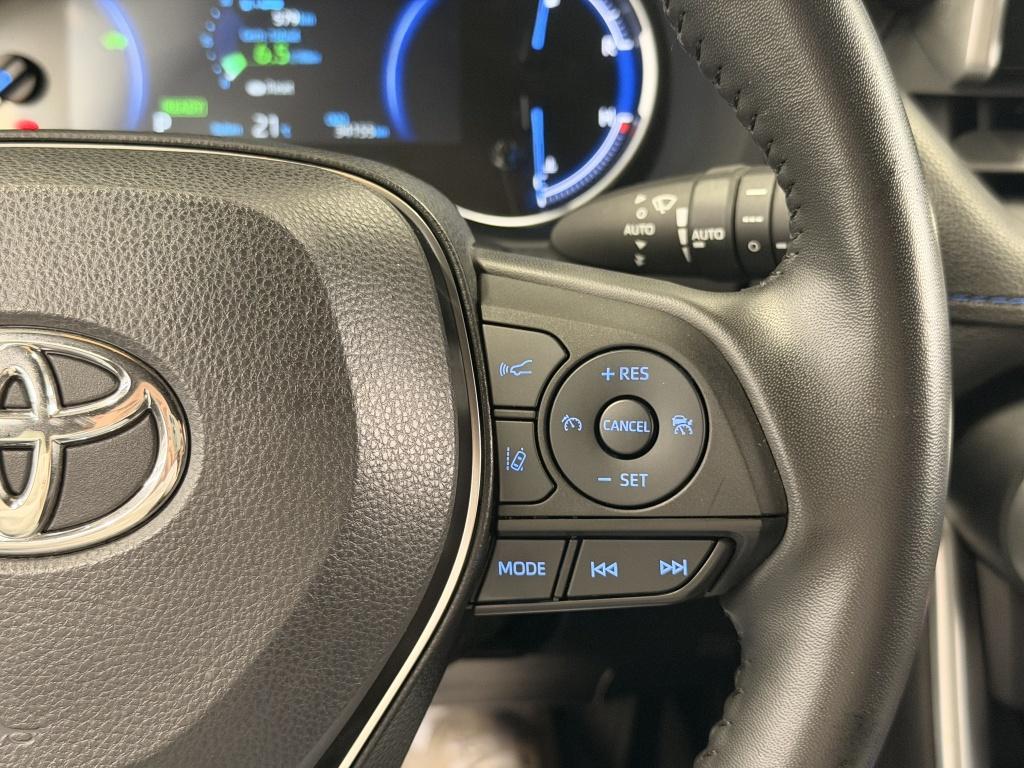 Toyota Rav4 2.5 hybrid awd bi-tone| jbl| achtr.camera| adapt.cruise
