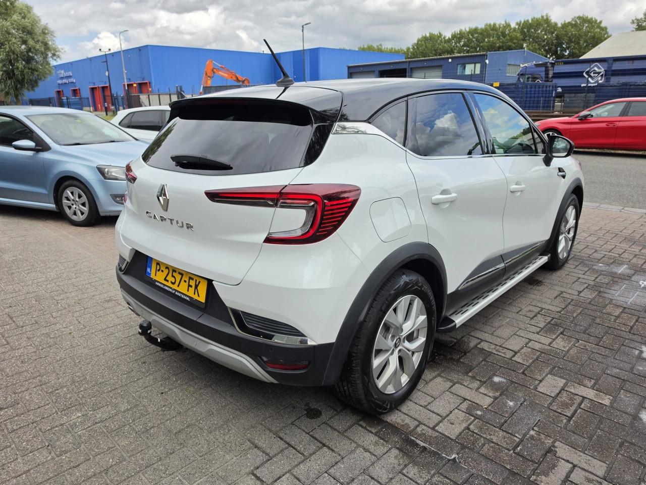 Renault Captur 1.0 TCe 90 Intens bj2022 km52000