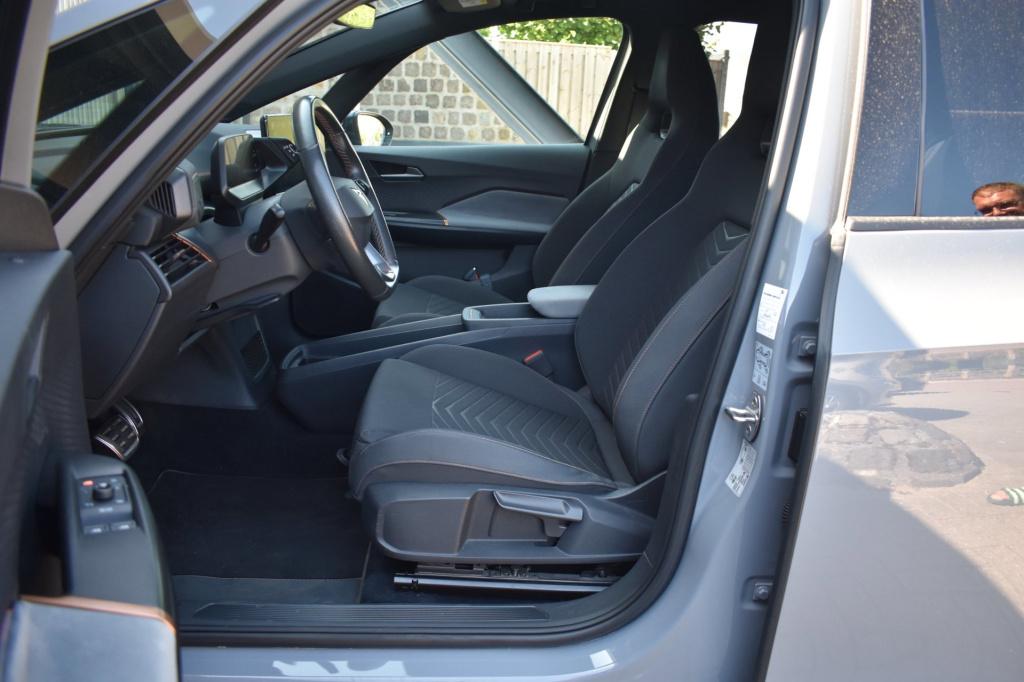 Cupra Born business one 62 kwh soh 93.2% | stoelverwarming | camera | nap |