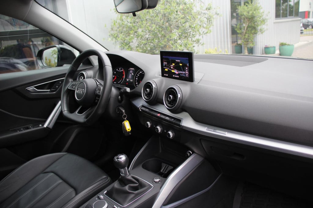 Audi Q2 1.4 tfsi sport - leder - pano - led v&a - trekhaak - navi - audi co