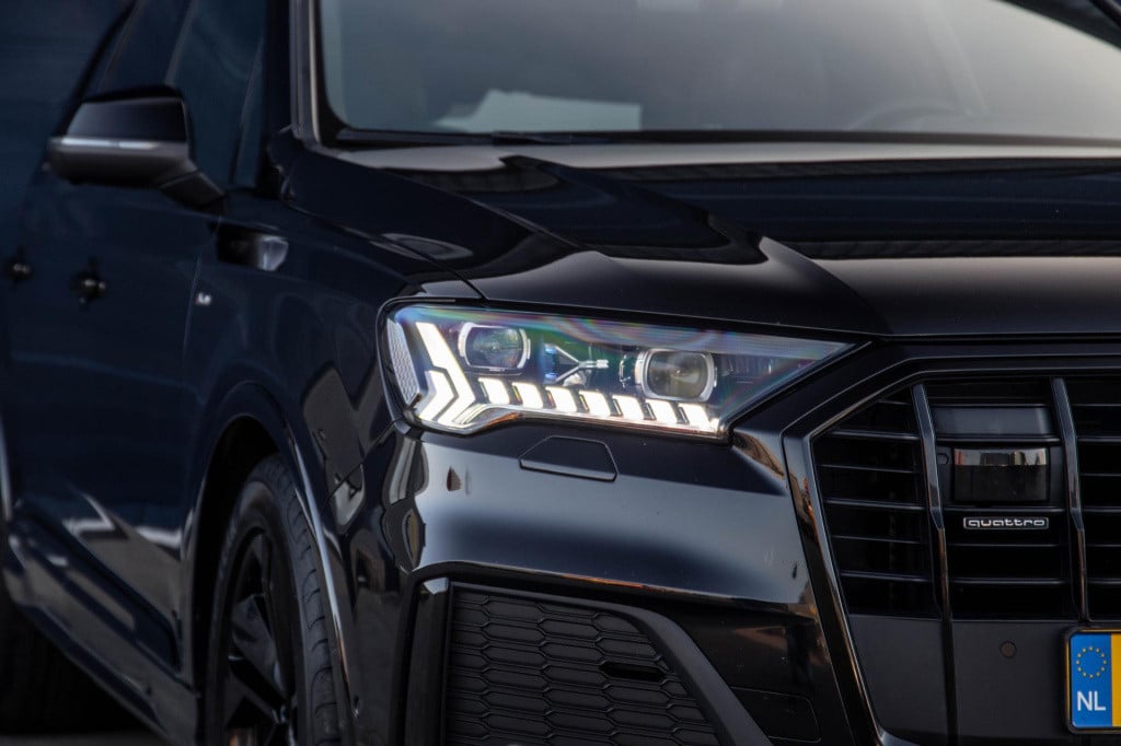 Audi Q7 sq7 s-line grijs kenteken 3x s-line / 360 camera / adaptive cruise 