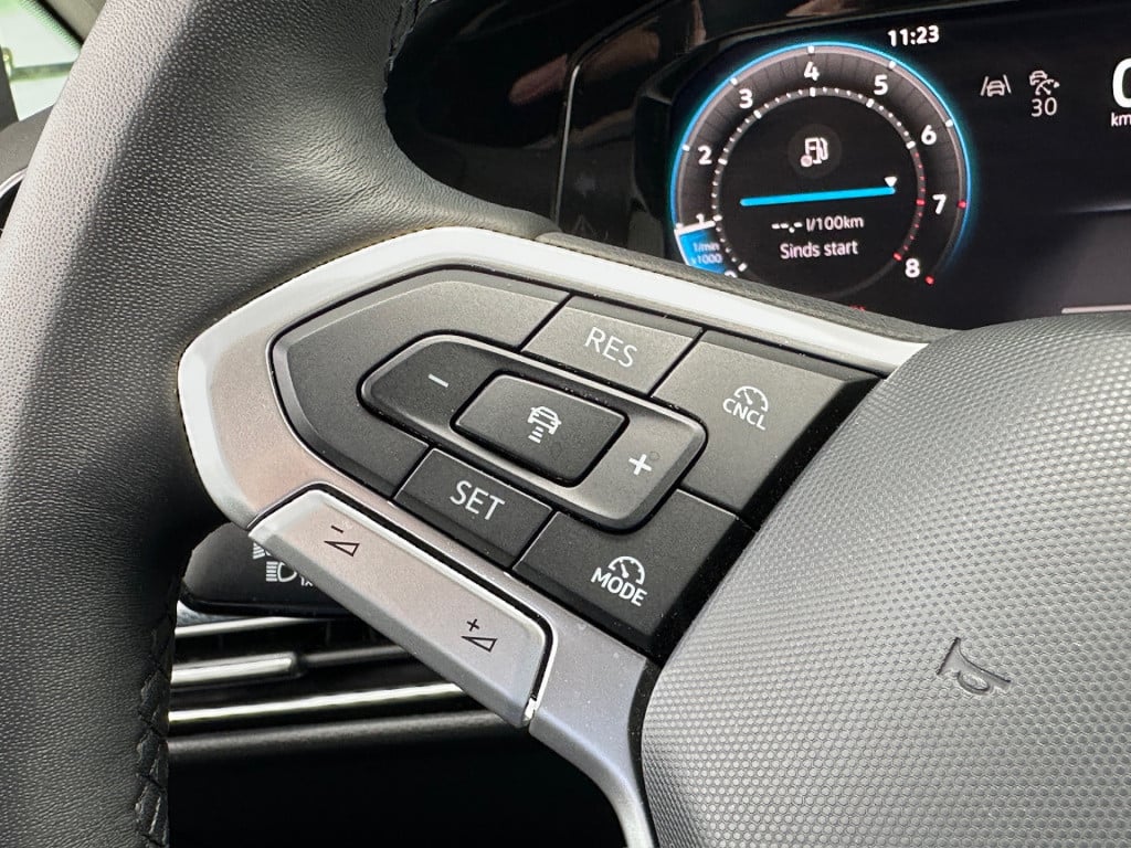 Volkswagen Golf 1.5 tsi 150pk goal | trekhaak | camera | adapt. cruise | iq