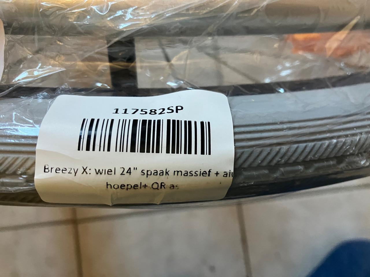 Rolstoelwielen 24 inch 2 stuks