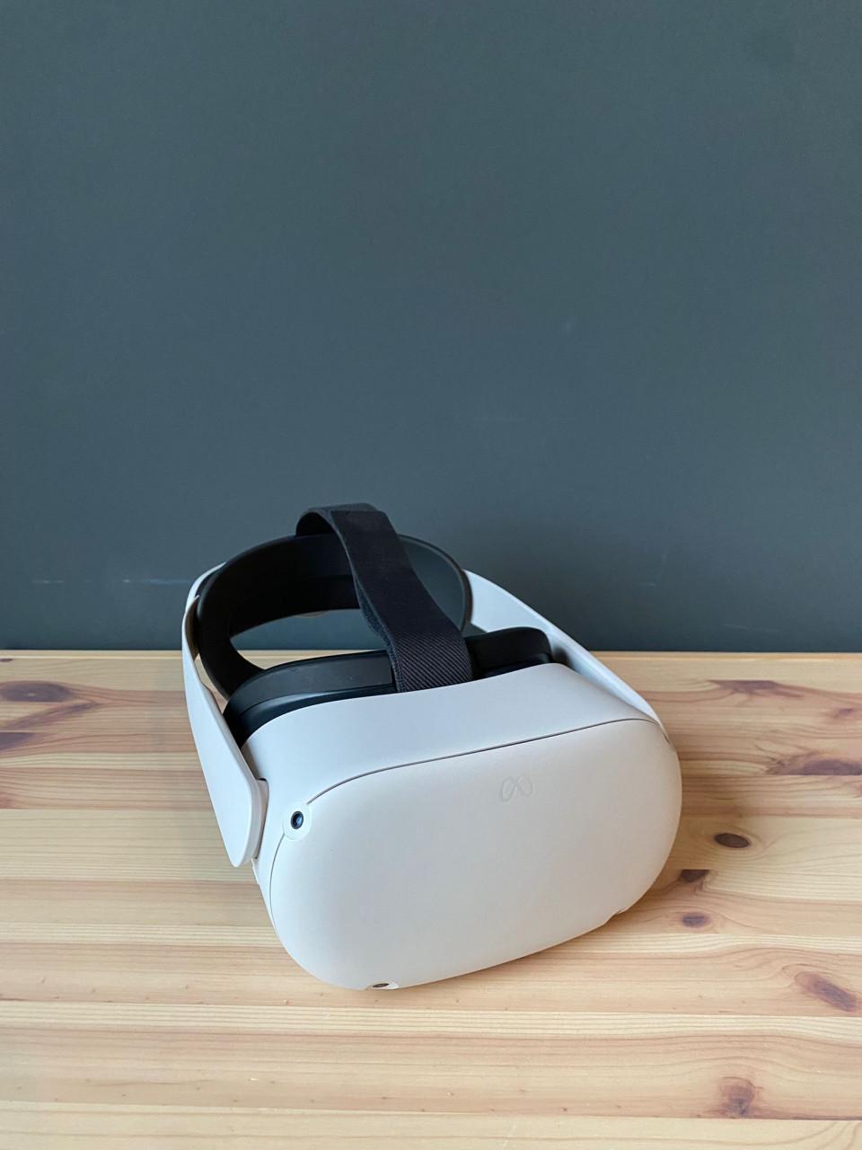 Oculus Quest 2 (Meta)