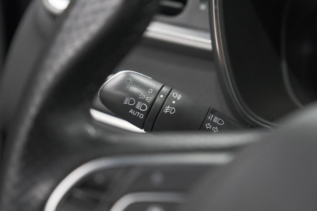 Renault Kadjar tce 160 edc black edition | bose audio | adaptieve cruise co