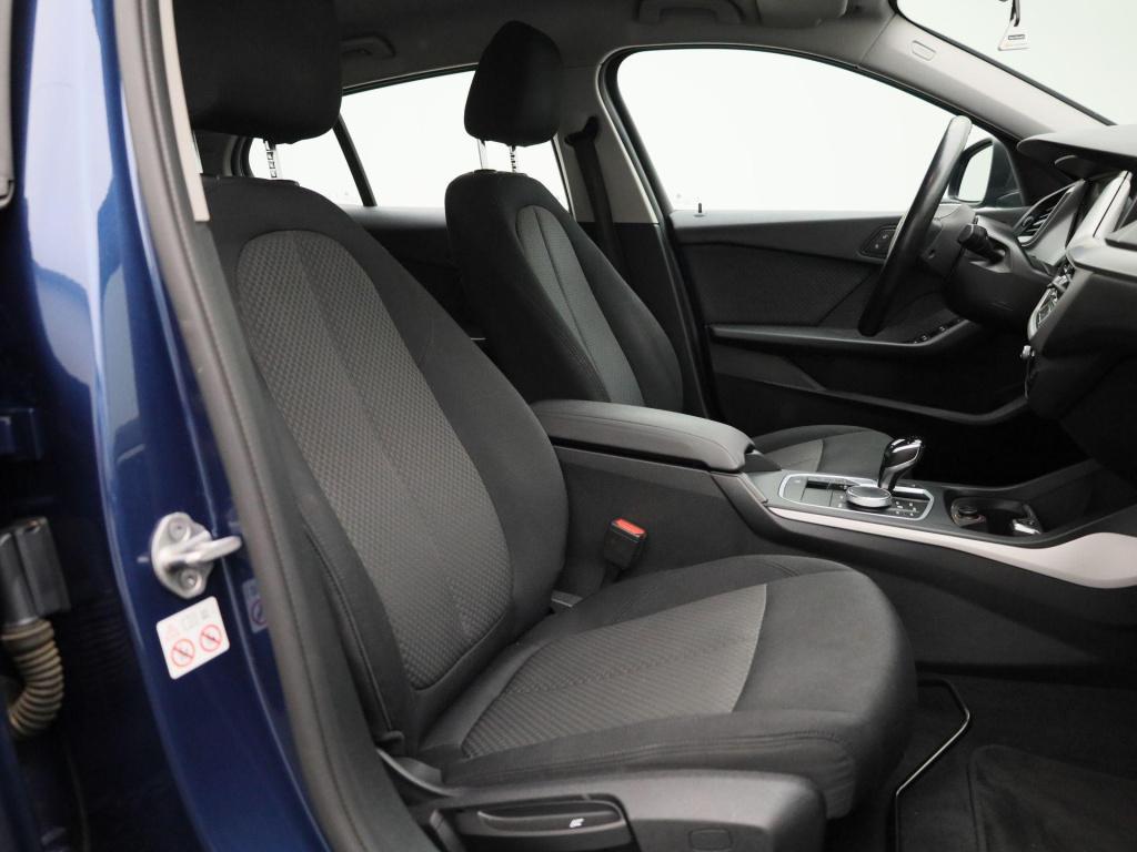 BMW 1 Serie 116i business edition | digitaal dashboard | keyless | stoelver