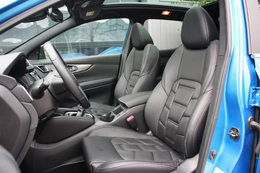 Nissan Qashqai 1.6 tekna + actieprijs €16.595,- t/m 20 augustus!