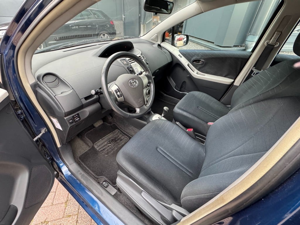 Toyota Yaris 1.3 vvti sol mmt automaat