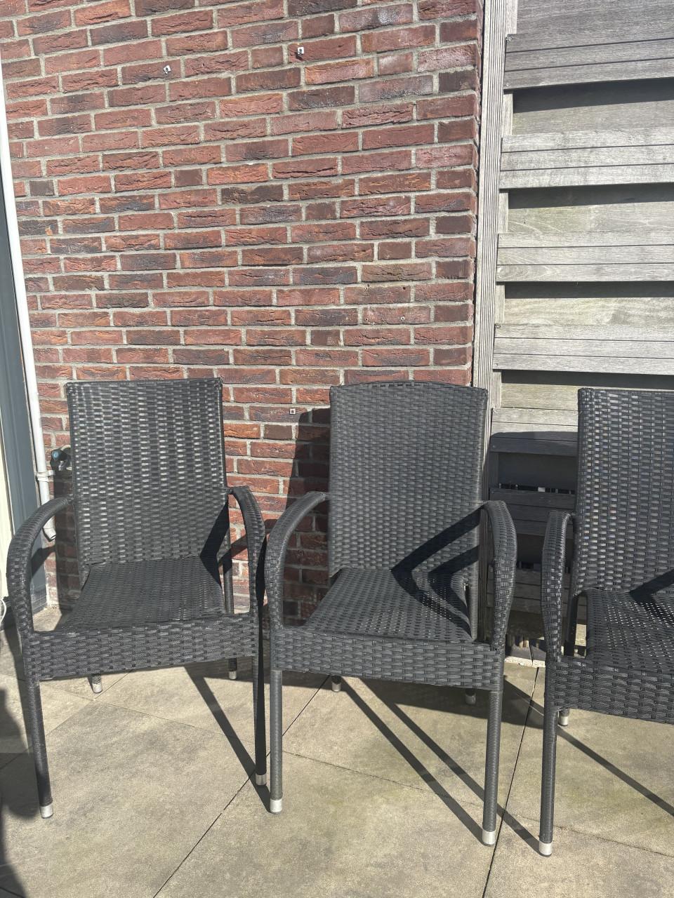 4 stevige Tuin stoelen