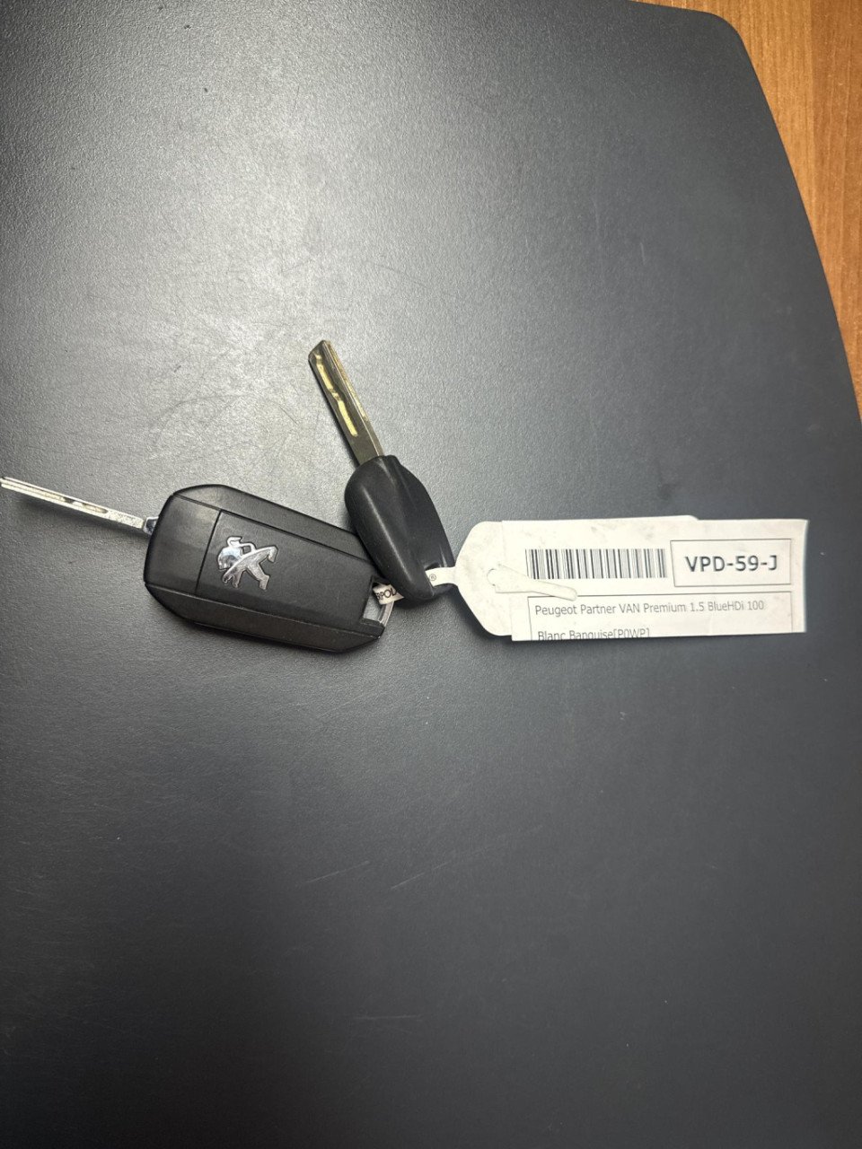 Peugeot Partner 1.5 bluehdi premium airco / cruise controle / navi / n.a.p 