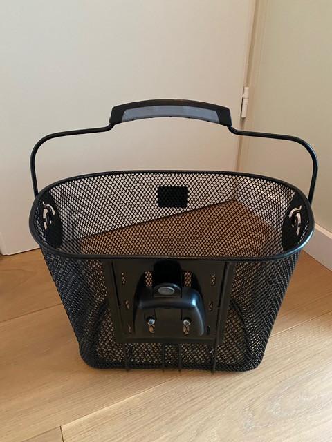 New Looxs | fietsmand met bevestiging | zwart