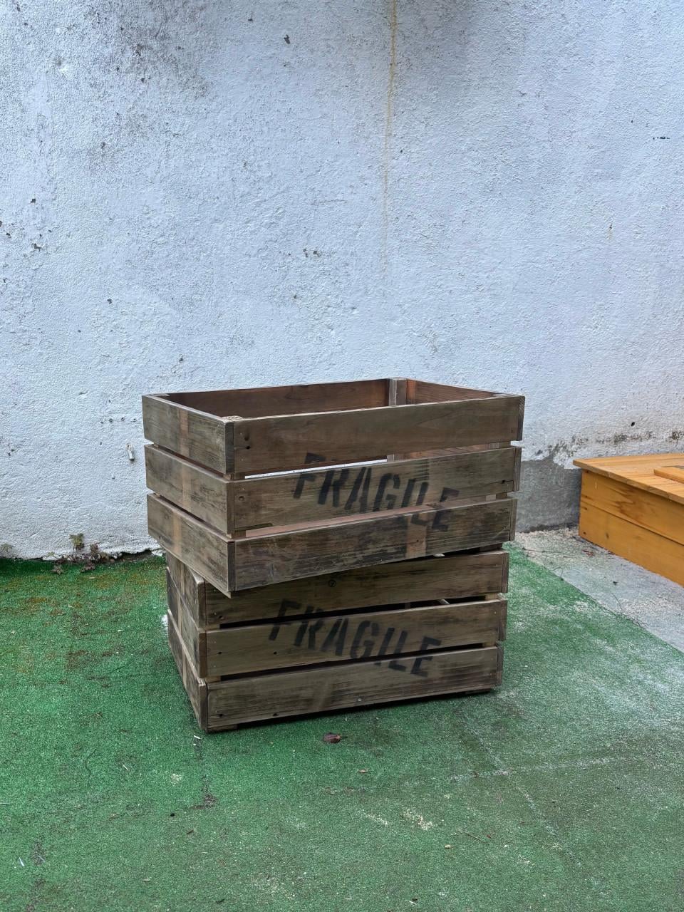 2x VINTAGE DESIGN houten kratjes