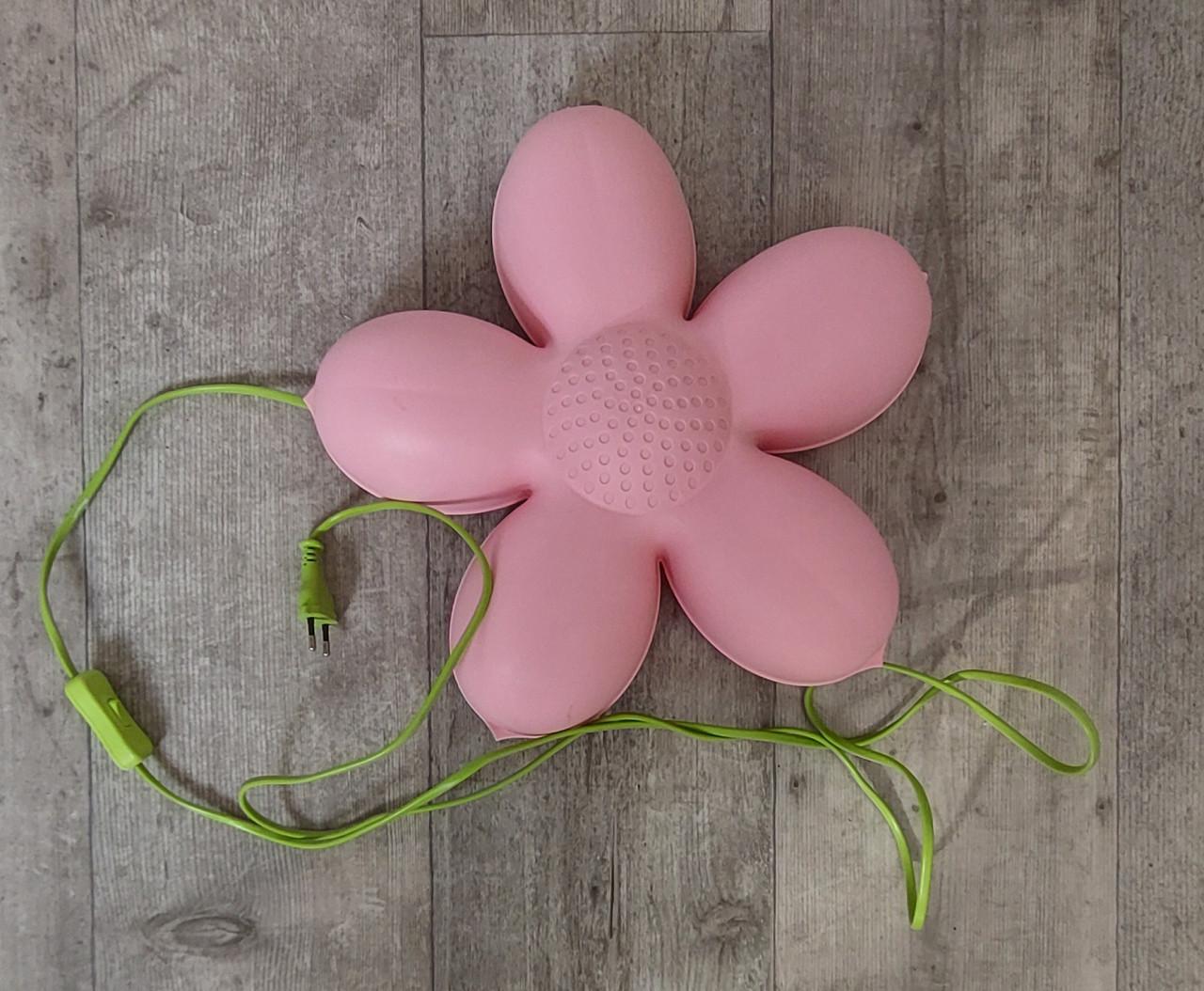 Iconische bloemenlamp van Ikea