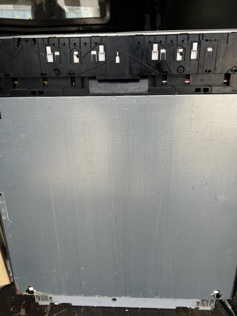 Bosch volledig geïntegreerd Vaatwasser 83x60 cm. Schoon en netjes