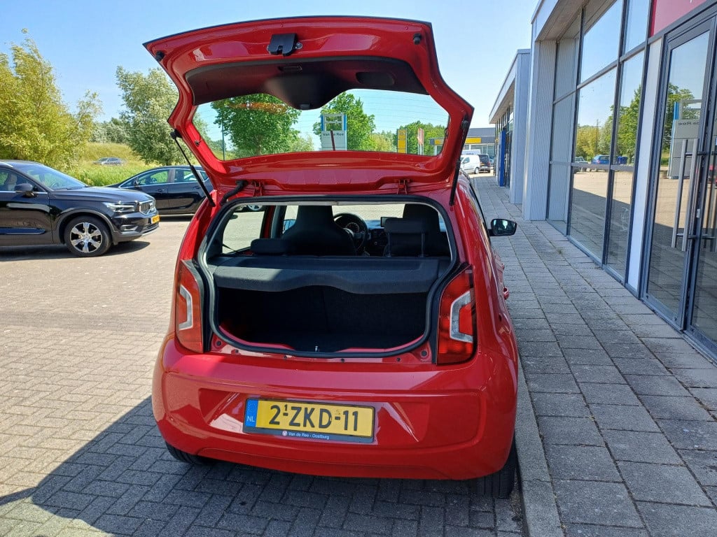 Volkswagen UP! 1.0 move up! bluemotion