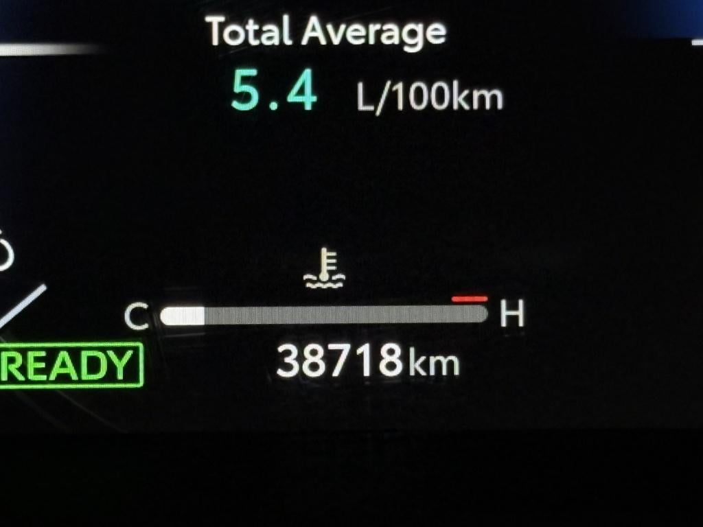 Toyota Corolla Cross 2.0 hp hybrid first edition