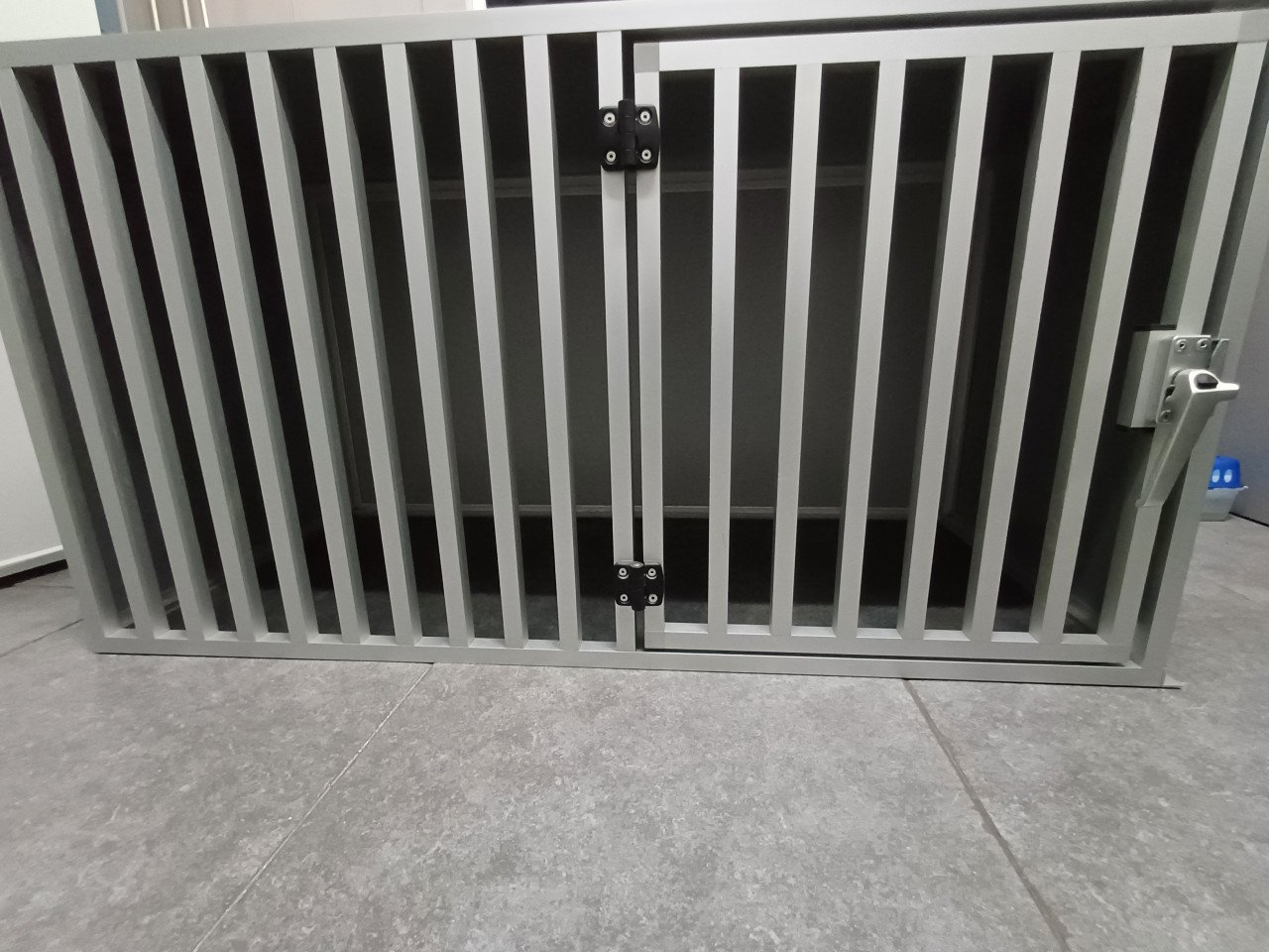 Diverse kamerkennels aangeboden