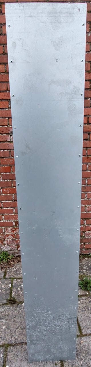 Stalen koker 1500x250x105 mm.
