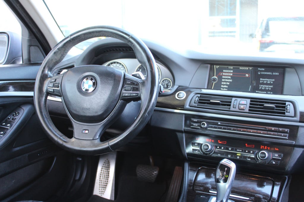 BMW 5 Serie 535xi high executive | m pakket | schuifdak | leder |