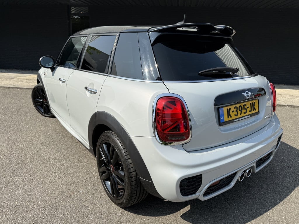 Mini Cooper mini 2.0 // serious business pack // nieuwstaat // 5 deurs /
