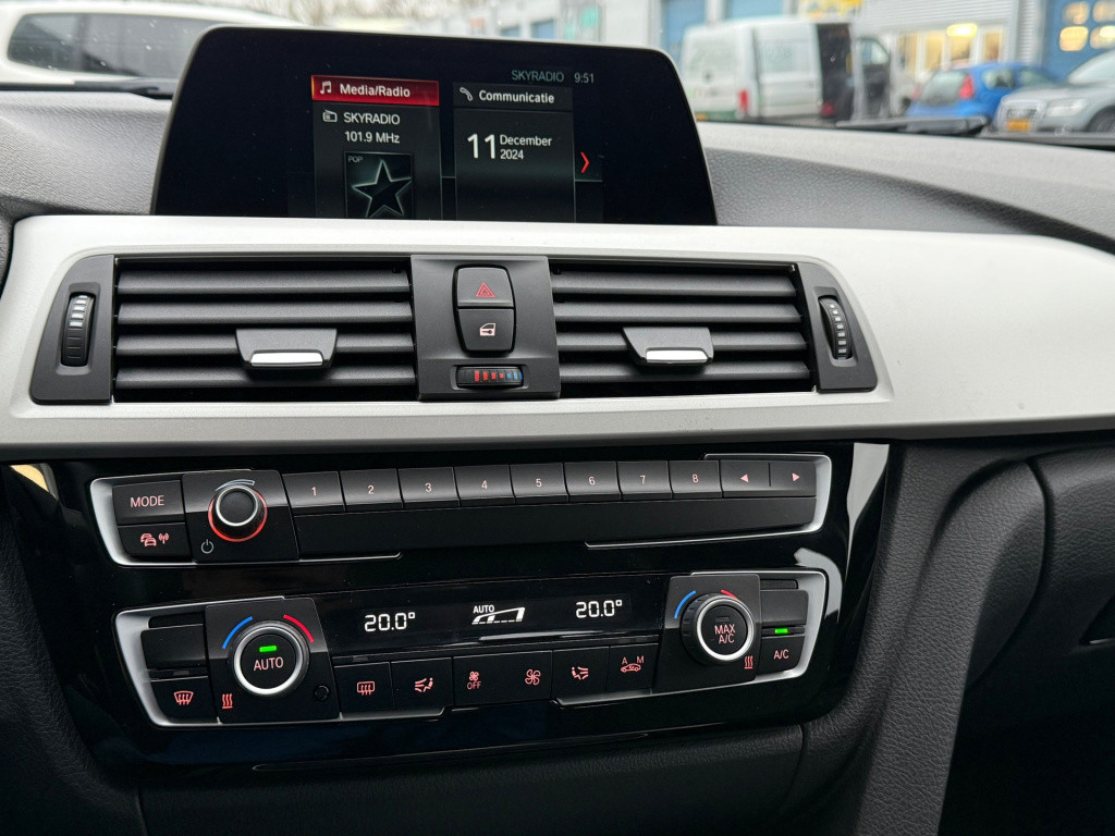 BMW 3-serie 318i executive