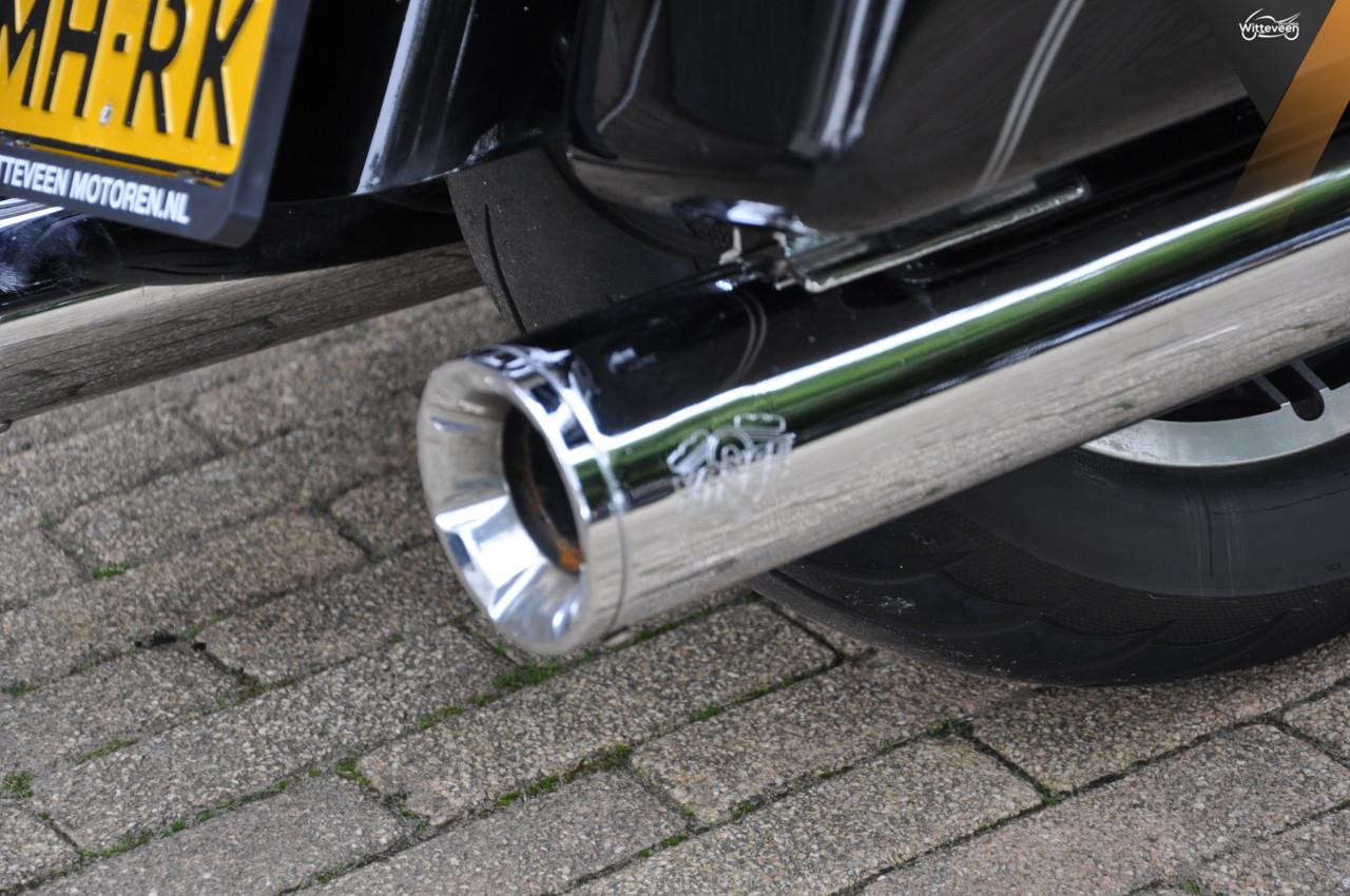 Harley-Davidson FLHRC Road King Classic 103 ABS