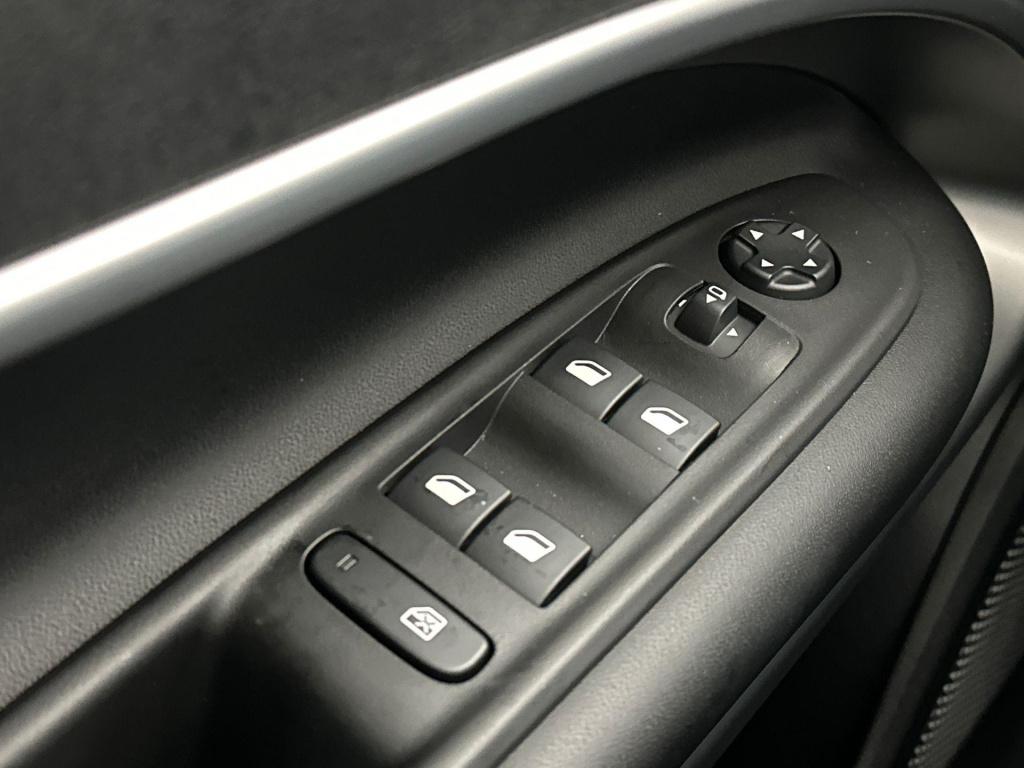 Jeep Avenger summit 54 kwh camera | stoelverwarming | apple carplay & andro