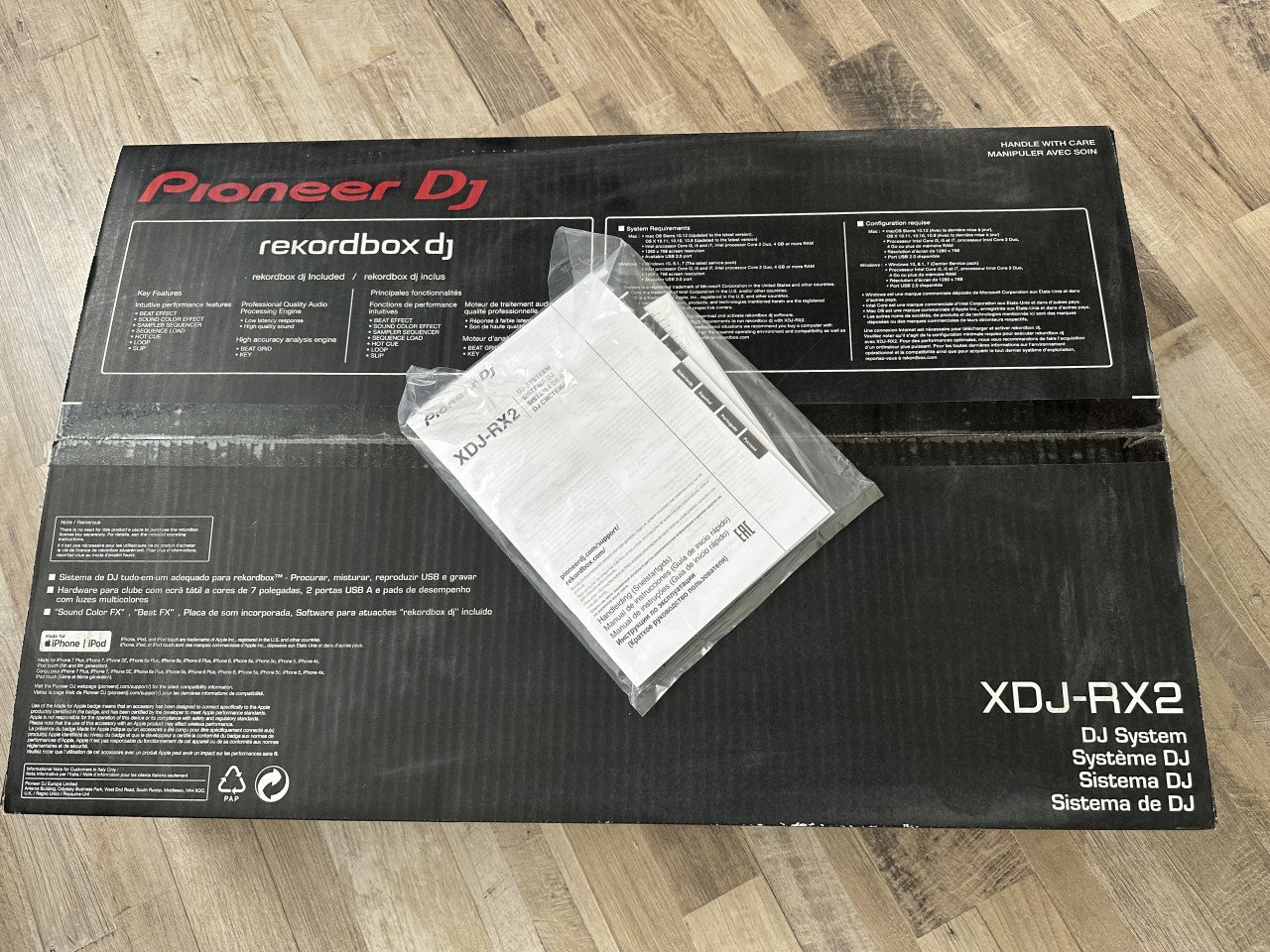 Pioneer XDJ-RX2 incl Headphones