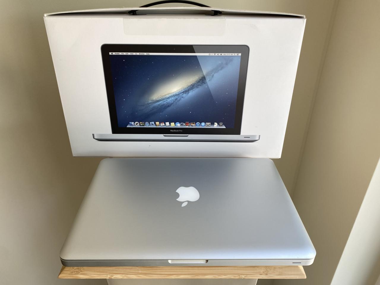 Apple MacBook Pro 13-inch