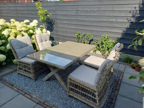 Tuinmeubel settafel+ 4 stoelen