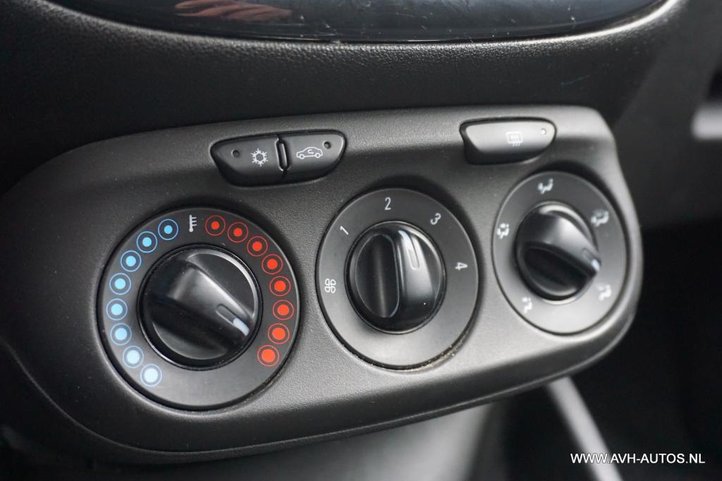 Opel Corsa 1.4 color edition