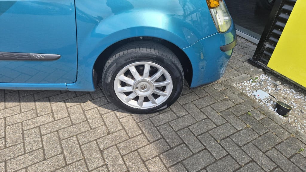 Renault Modus 1.2-16v dynamique comfort airco, cruise control, trekhaak
