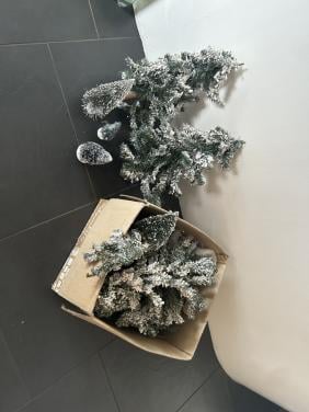 (Kerst) boompjes  doos vol