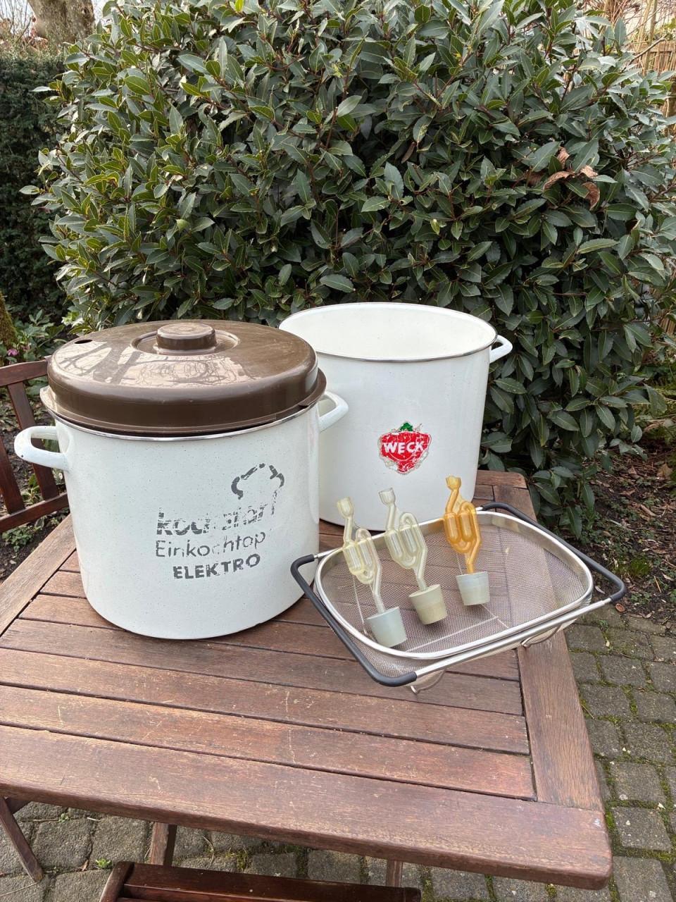 Moutmolen e.a. apparaten