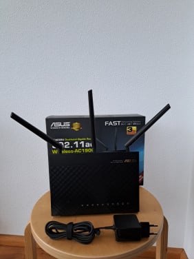 Asus RT-AC68U Dual-band Gigabit Router