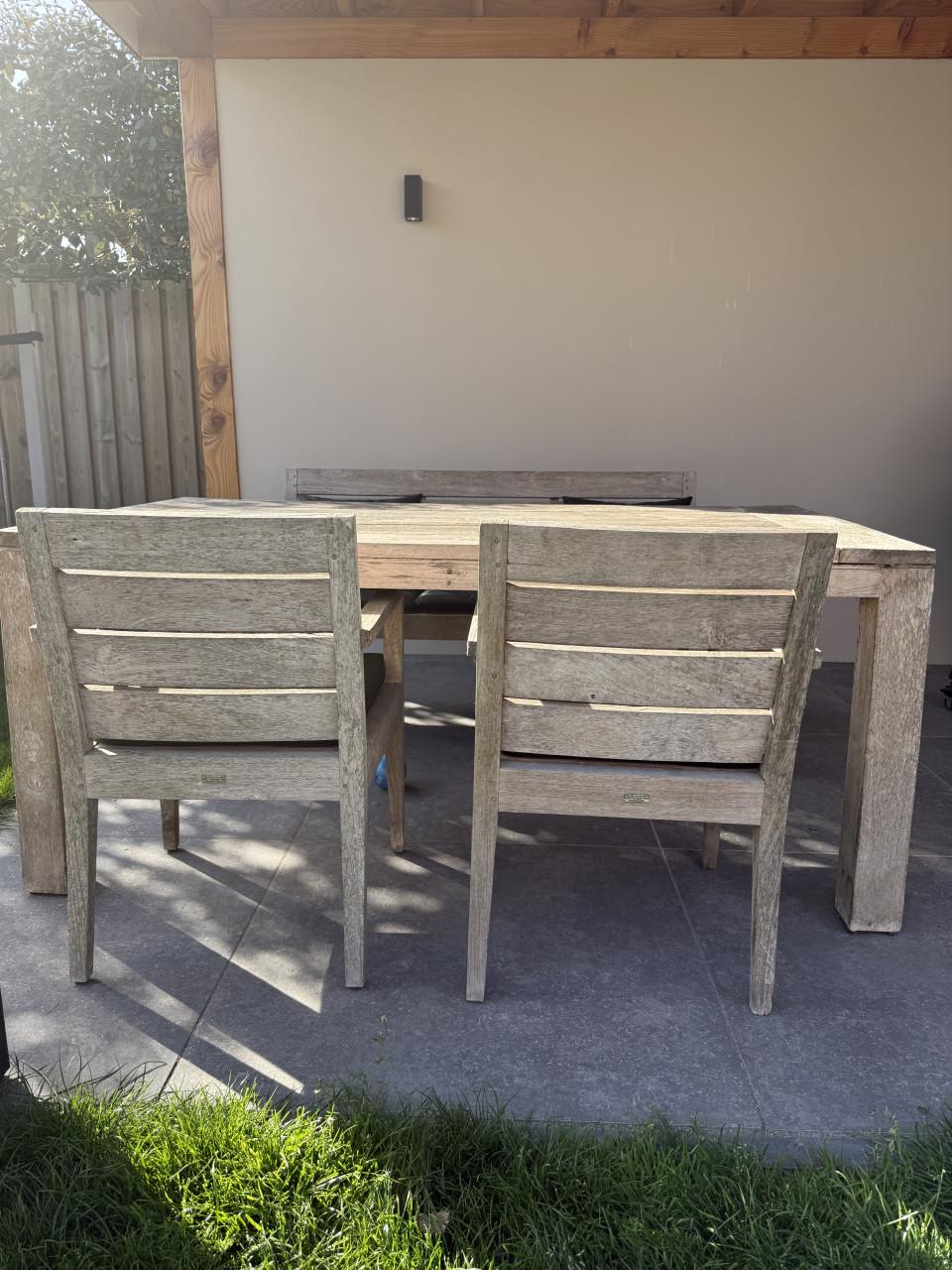 Life tuintafel met stoelen en bankje